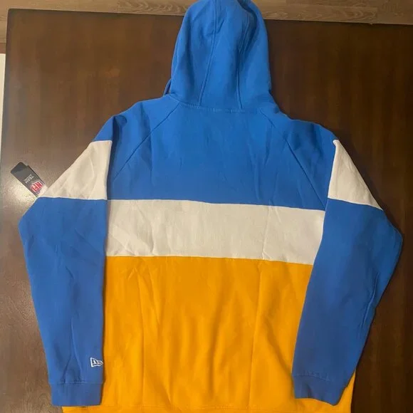 Men's New Era Los Angeles Chargers Hooded Sweatshirt - Picture 2 of 5